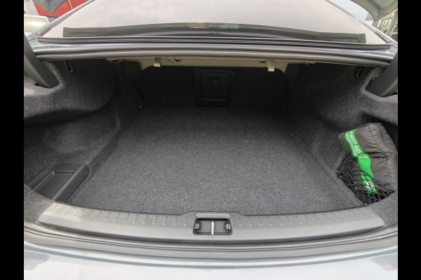 Volvo S60 T6 AWD 340PK Plug-in Hybrid R-Design | 20'' | Panodak | H&K | 360 Camera | Leder dashboard |