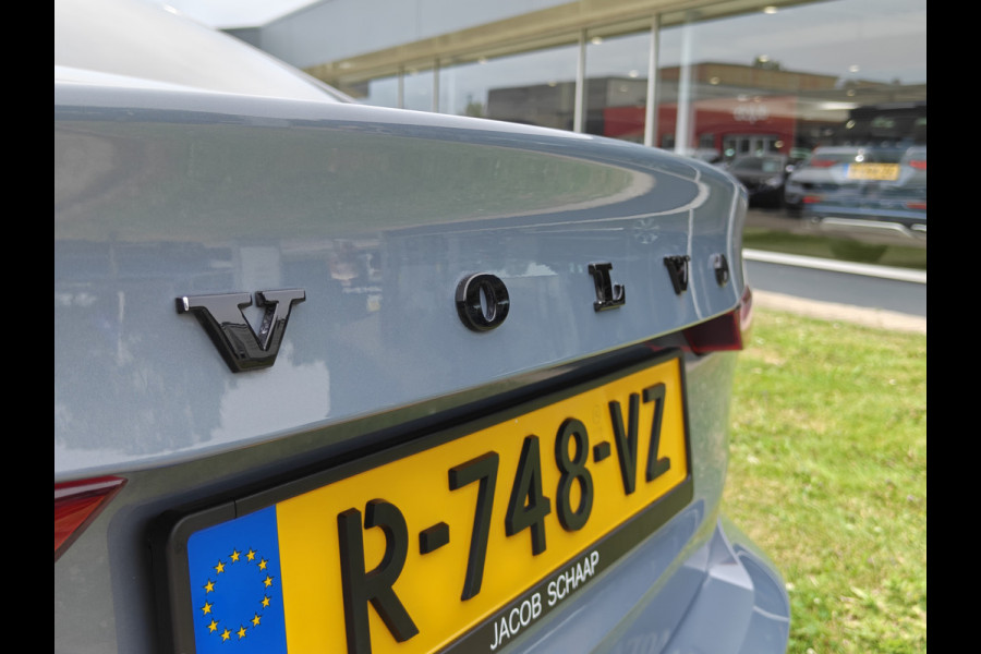 Volvo S60 T6 AWD 340PK Plug-in Hybrid R-Design | 20'' | Panodak | H&K | 360 Camera | Leder dashboard |