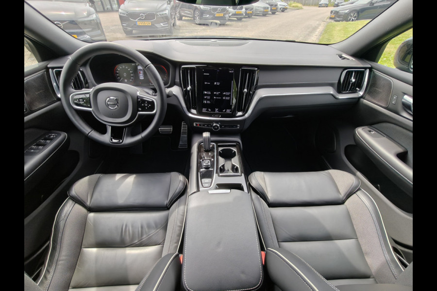 Volvo S60 T6 AWD 340PK Plug-in Hybrid R-Design | 20'' | Panodak | H&K | 360 Camera | Leder dashboard |