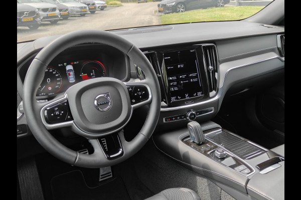 Volvo S60 T6 AWD 340PK Plug-in Hybrid R-Design | 20'' | Panodak | H&K | 360 Camera | Leder dashboard |