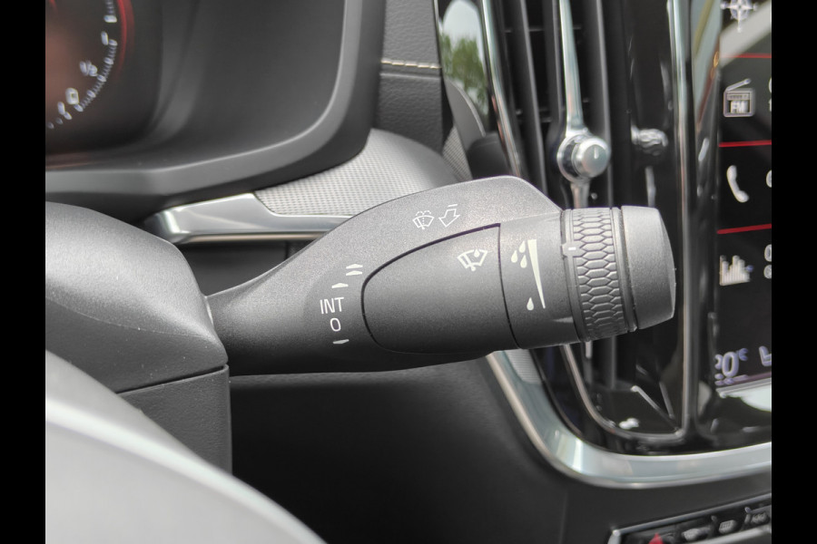 Volvo S60 T6 AWD 340PK Plug-in Hybrid R-Design | 20'' | Panodak | H&K | 360 Camera | Leder dashboard |