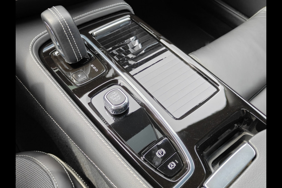 Volvo S60 T6 AWD 340PK Plug-in Hybrid R-Design | 20'' | Panodak | H&K | 360 Camera | Leder dashboard |