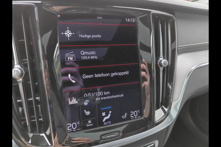Volvo S60 T6 AWD 340PK Plug-in Hybrid R-Design | 20'' | Panodak | H&K | 360 Camera | Leder dashboard |