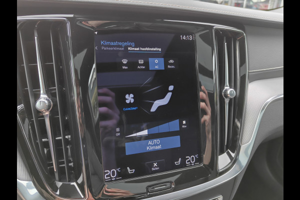 Volvo S60 T6 AWD 340PK Plug-in Hybrid R-Design | 20'' | Panodak | H&K | 360 Camera | Leder dashboard |