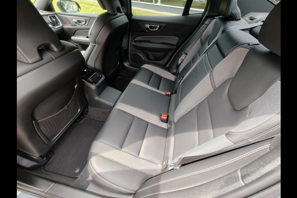 Volvo S60 T6 AWD 340PK Plug-in Hybrid R-Design | 20'' | Panodak | H&K | 360 Camera | Leder dashboard |