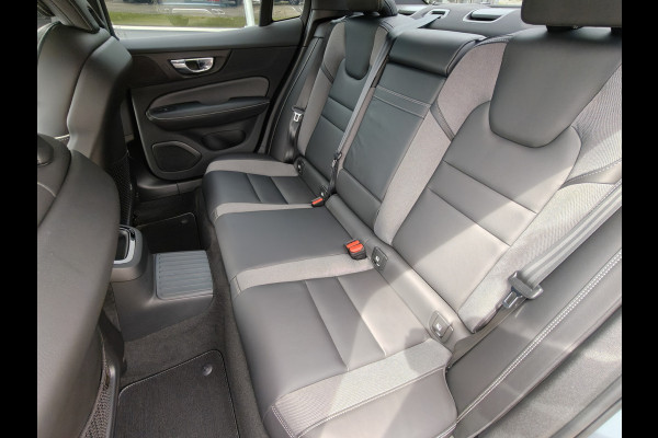 Volvo S60 T6 AWD 340PK Plug-in Hybrid R-Design | 20'' | Panodak | H&K | 360 Camera | Leder dashboard |