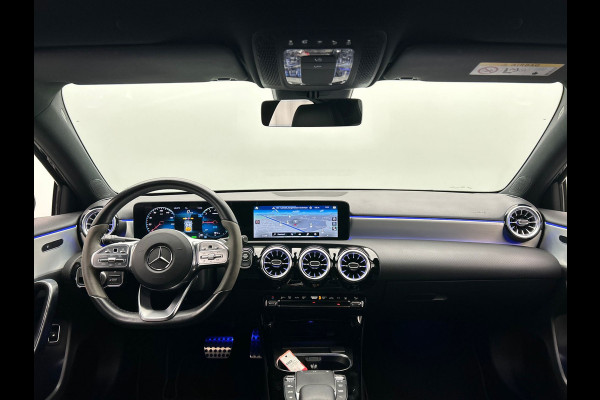 Mercedes-Benz A-Klasse 250 e AMG Line | Carplay | Navigatie | Burmeister | Camera | Climate-control | Cruise |