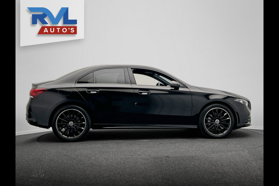 Mercedes-Benz A-Klasse 250 e AMG Line | Carplay | Navigatie | Burmeister | Camera | Climate-control | Cruise |