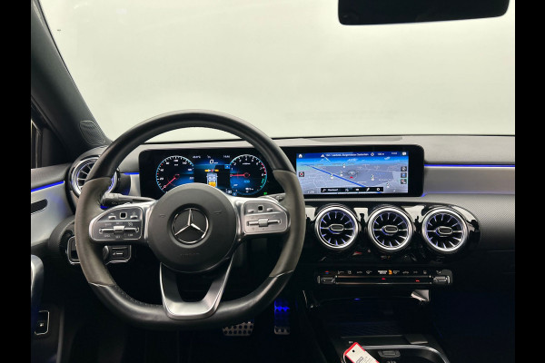 Mercedes-Benz A-Klasse 250 e AMG Line | Carplay | Navigatie | Burmeister | Camera | Climate-control | Cruise |