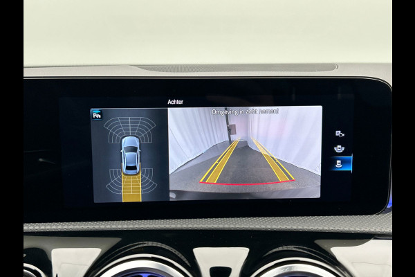 Mercedes-Benz A-Klasse 250 e AMG Line | Carplay | Navigatie | Burmeister | Camera | Climate-control | Cruise |
