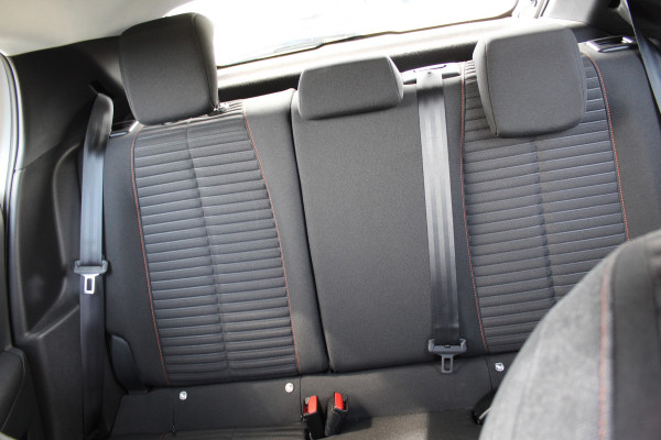 Peugeot 208 1.2 PureTech Active LAGE KM nap