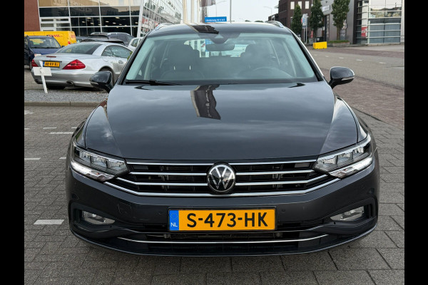 Volkswagen Passat Variant 1.5 TSI Business +