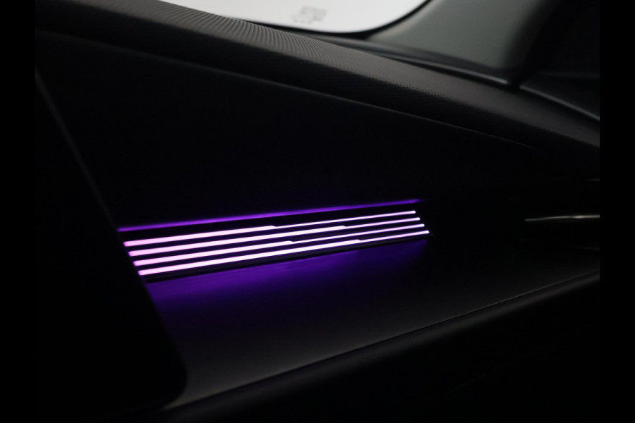 Kia Niro EV DYNAMICPLUSLINE 64.8 kWh + SCHUIFDAK | LEDER | HEAD-UP | CAMERA | SFEERVERLICHTING | ADAPTIVE CRUISE