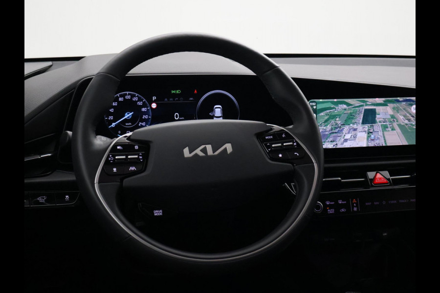 Kia Niro EV DYNAMICPLUSLINE 64.8 kWh + SCHUIFDAK | LEDER | HEAD-UP | CAMERA | SFEERVERLICHTING | ADAPTIVE CRUISE