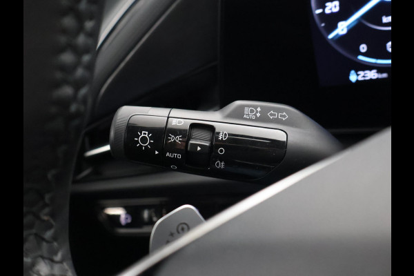 Kia Niro EV DYNAMICPLUSLINE 64.8 kWh + SCHUIFDAK | LEDER | HEAD-UP | CAMERA | SFEERVERLICHTING | ADAPTIVE CRUISE