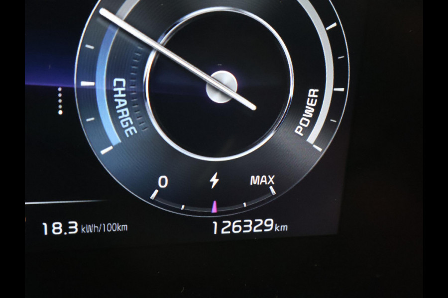 Kia Niro EV DYNAMICPLUSLINE 64.8 kWh + SCHUIFDAK | LEDER | HEAD-UP | CAMERA | SFEERVERLICHTING | ADAPTIVE CRUISE