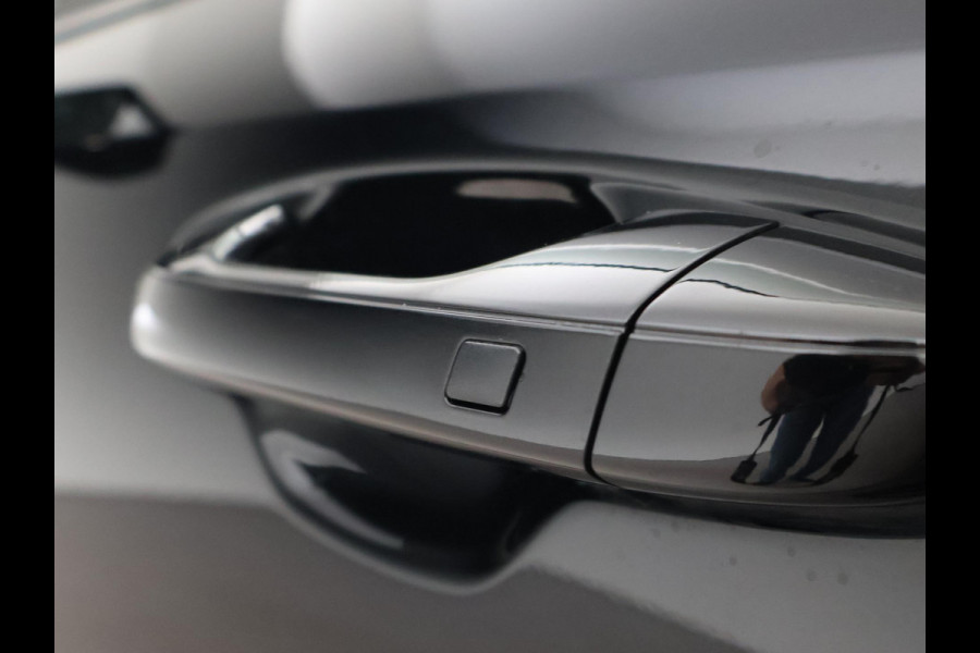 Kia Niro EV DYNAMICPLUSLINE 64.8 kWh + SCHUIFDAK | LEDER | HEAD-UP | CAMERA | SFEERVERLICHTING | ADAPTIVE CRUISE