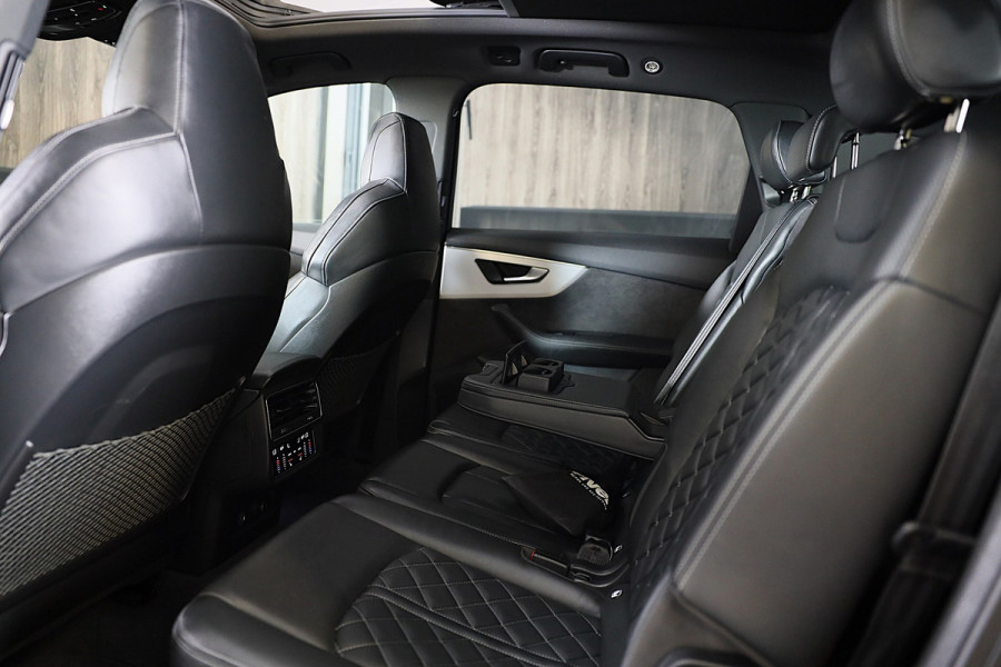 Audi Q7 55 TFSI Quattro SQ7 Look / 7 Persoons / RS Zetels / Head Up / Open Pano / Acc / Memory / Dode Hoek / 23 Inch / Trekhaak