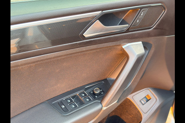 Volkswagen Tiguan Allspace R LINE/DSG/VIRTUEL/ACC/LANE ASSIST