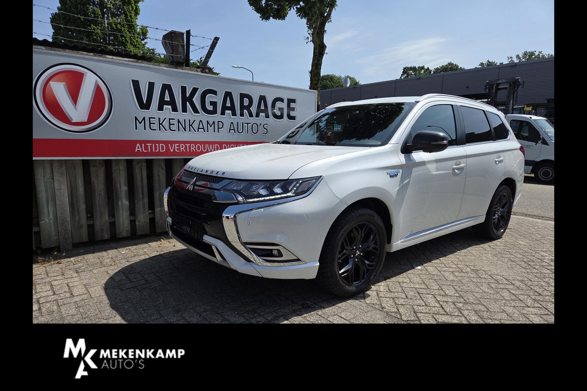 Mitsubishi Outlander 2.4 PHEV Instyle 18"/Trekhaak/LED/Leder/Stoel + stuurverwarming/Dodehoek/PDC v+a/360 Camera/Apple Carplay & Android Auto