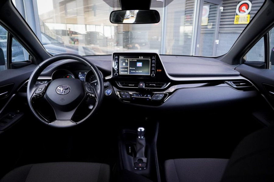 Toyota C-HR 1.8 Hybrid Dynamic / Carplay / Adaptive Cruise / Camera