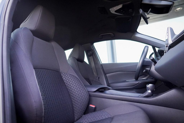 Toyota C-HR 1.8 Hybrid Dynamic / Carplay / Adaptive Cruise / Camera
