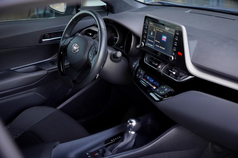 Toyota C-HR 1.8 Hybrid Dynamic / Carplay / Adaptive Cruise / Camera