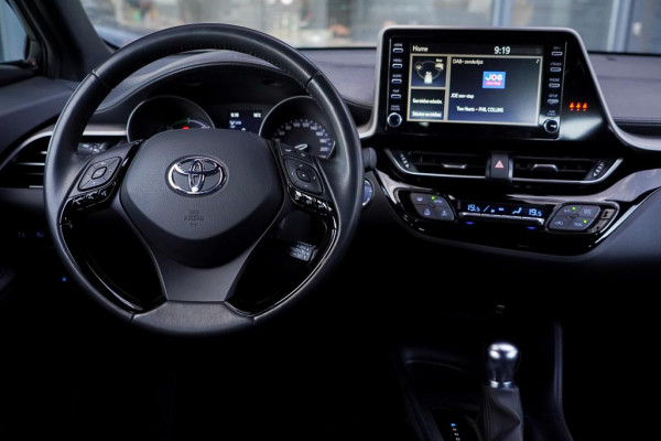 Toyota C-HR 1.8 Hybrid Dynamic / Carplay / Adaptive Cruise / Camera
