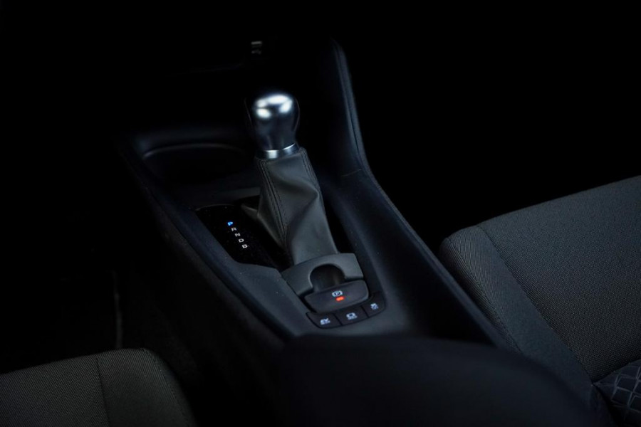Toyota C-HR 1.8 Hybrid Dynamic / Carplay / Adaptive Cruise / Camera