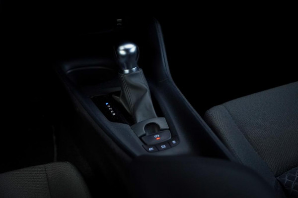 Toyota C-HR 1.8 Hybrid Dynamic / Carplay / Adaptive Cruise / Camera
