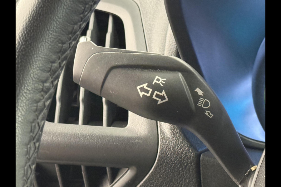 Ford Transit Connect 1.5 EcoBlue L2 Trend Navigatie Airco DAB+ Parkeersensoren Camera Bluetooth LM Velgen Apple Carplay/Android auto 3Zits