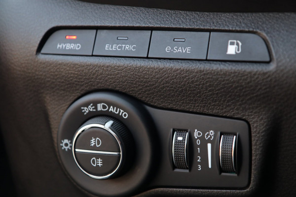 Jeep Compass 4xe 240 Plug-in Hybrid Electric Trailhawk / ACC / KEYLESS / CAMERA / CARPLAY