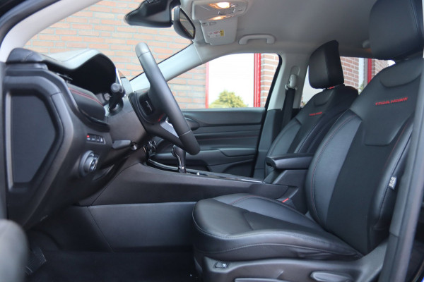 Jeep Compass 4xe 240 Plug-in Hybrid Electric Trailhawk / ACC / KEYLESS / CAMERA / CARPLAY
