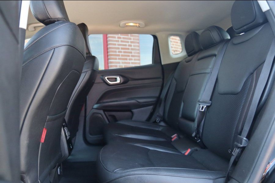 Jeep Compass 4xe 240 Plug-in Hybrid Electric Trailhawk / ACC / KEYLESS / CAMERA / CARPLAY