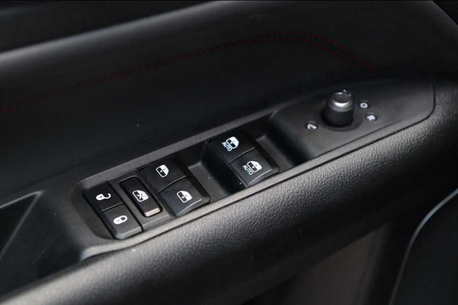 Jeep Compass 4xe 240 Plug-in Hybrid Electric Trailhawk / ACC / KEYLESS / CAMERA / CARPLAY