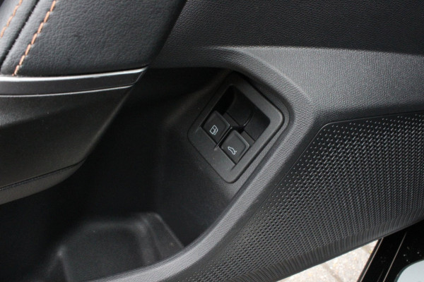 CUPRA Formentor 1.4 e-Hybrid Business
