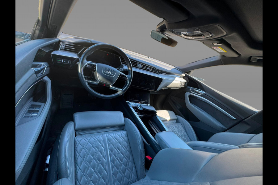 Audi e-tron Sportback 55 quattro S edition 95 kWh / Trekhaak / Panoramadak / 360Camera / RS Seats / Luchtvering / Keyless / 21'' / CarPlay / Matrix LED / Stoelverwarming / DAB / ACC