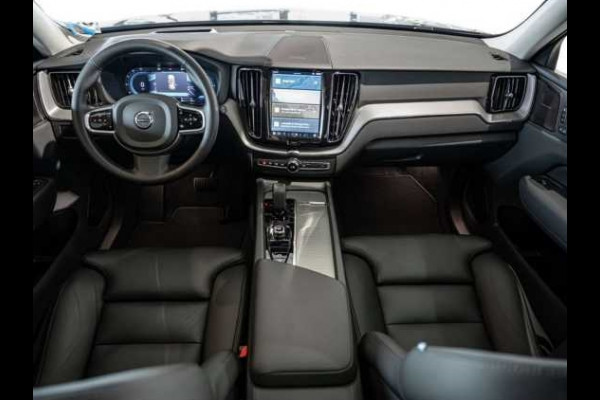 Volvo XC60 2.0 T8 Plug-in hybrid AWD Plus Dark (335kW/455PK) PANORAMA, LUCHTV, WINTER, HuD ** 1e EIG - Ex VOLVO) ** INFORMEER OOK NAAR ONZE AANTREKKELIJKE FINANCIAL-LEASE TARIEVEN **