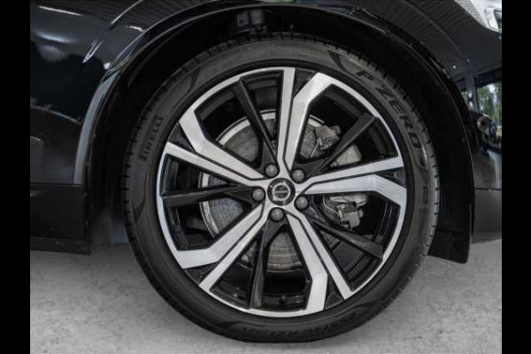 Volvo XC60 2.0 T8 Plug-in hybrid AWD Plus Dark (335kW/455PK) PANORAMA, LUCHTV, WINTER, HuD ** 1e EIG - Ex VOLVO) ** INFORMEER OOK NAAR ONZE AANTREKKELIJKE FINANCIAL-LEASE TARIEVEN **