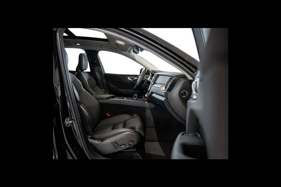 Volvo XC60 2.0 T8 Plug-in hybrid AWD Plus Dark (335kW/455PK) PANORAMA, LUCHTV, WINTER, HuD ** 1e EIG - Ex VOLVO) ** INFORMEER OOK NAAR ONZE AANTREKKELIJKE FINANCIAL-LEASE TARIEVEN **