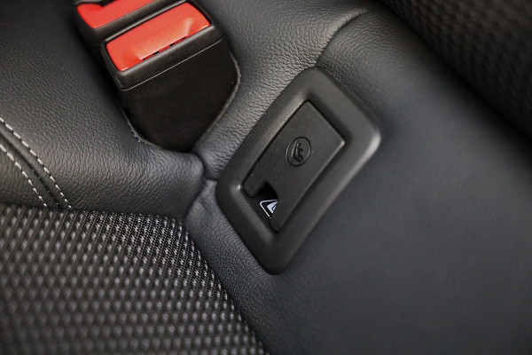 Audi Q2 35 TFSI S Line / 150 PK / AUT / Virtual Cockpit / Navi / ACC / Open Panoramadak / Ecc / Led / Pdc / Trekhaak / 18 Inch
