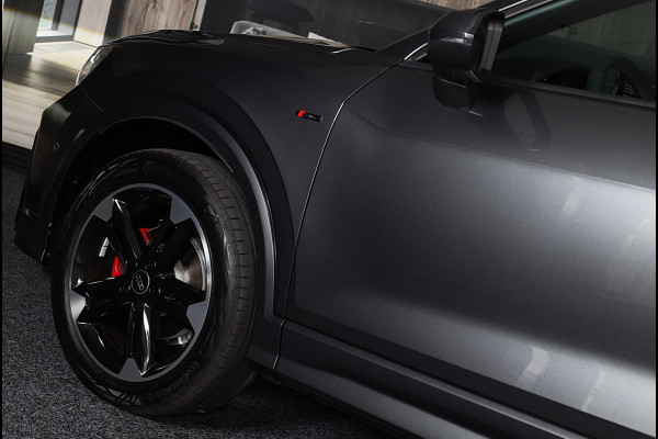 Audi Q2 35 TFSI S Line / 150 PK / AUT / Virtual Cockpit / Navi / ACC / Open Panoramadak / Ecc / Led / Pdc / Trekhaak / 18 Inch