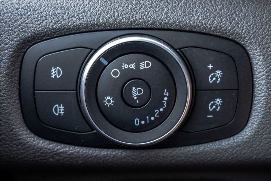 Ford Transit Custom 2.0 EcoBlue L2H1 | 130 PK | LED | Cruise | Airco | Trekhaak