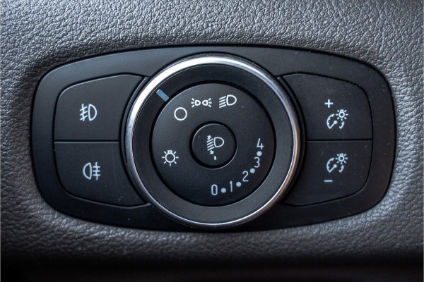 Ford Transit Custom 2.0 EcoBlue L2H1 | 130 PK | LED | Cruise | Airco | Trekhaak