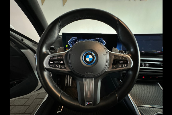 BMW 3 Serie Touring 330e M Sport HuD|Keyless|Sfeer|Camera