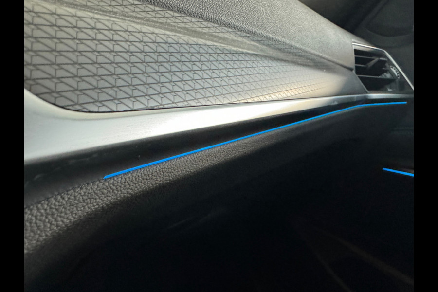 BMW 3 Serie Touring 330e M Sport HuD|Keyless|Sfeer|Camera