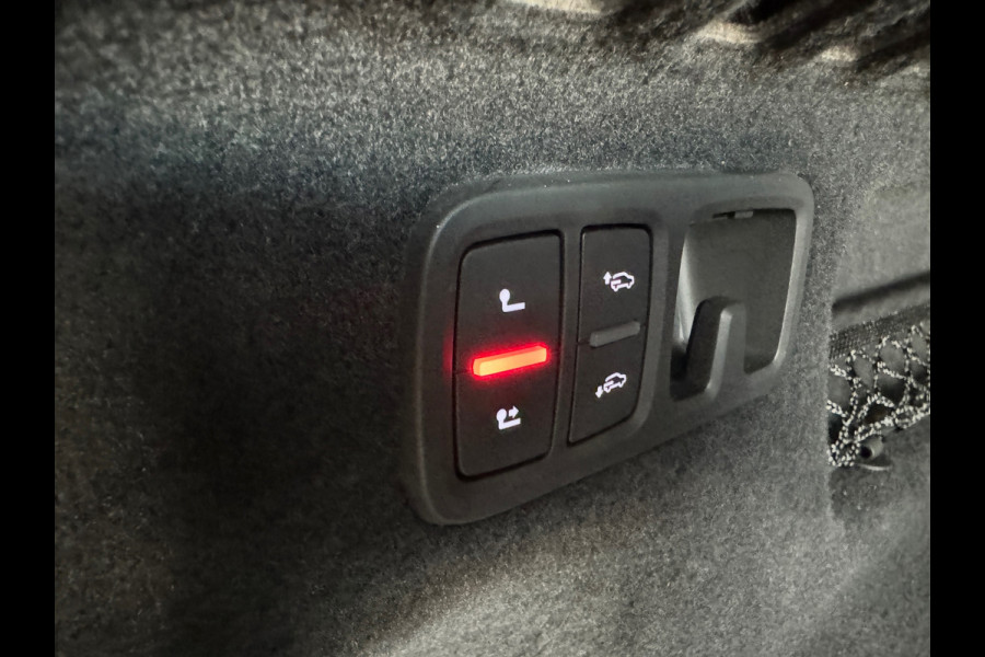 Audi Q8 55 TFSI e quattro S Line Pano|B&O|RS Seat|Trekhaak