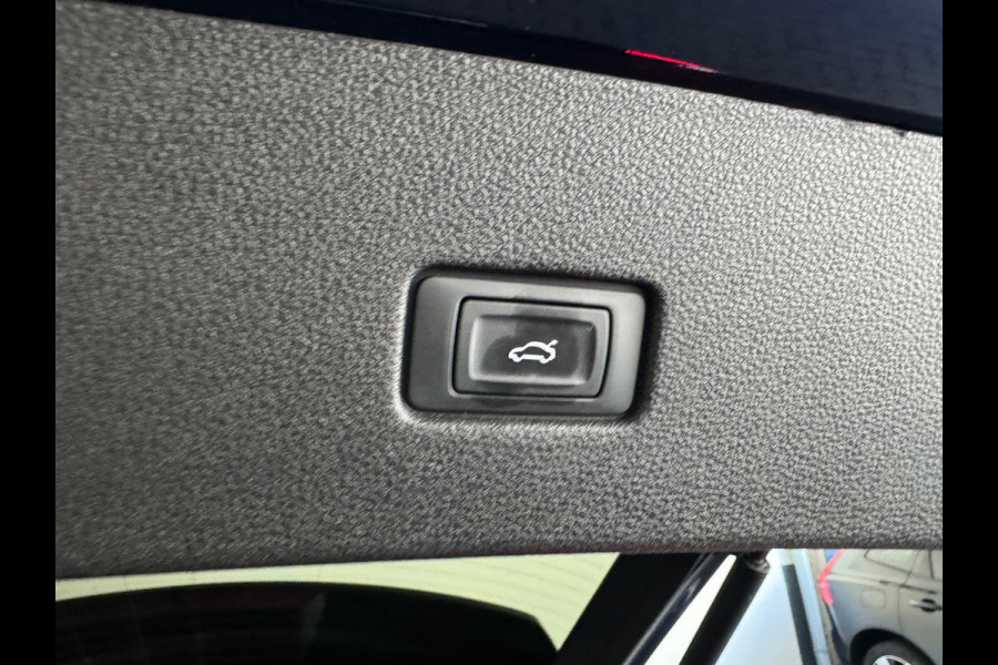Audi Q8 55 TFSI e quattro S Line Pano|B&O|RS Seat|Trekhaak