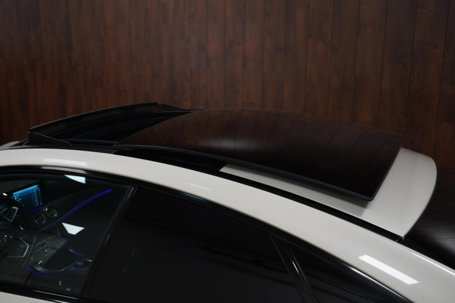 Mercedes-Benz E-Klasse Coupé 200 AMG|Pano||Burmester|Massage|Memory|360º|Diamond White|