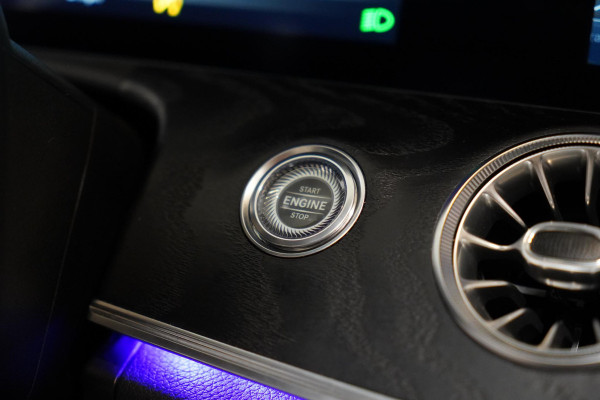 Mercedes-Benz E-Klasse Coupé 200 AMG|Pano||Burmester|Massage|Memory|360º|Diamond White|